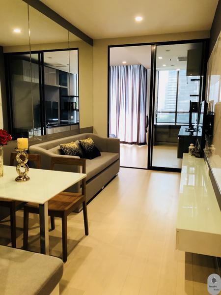 For RentCondoWitthayu, Chidlom, Langsuan, Ploenchit : For Rent Noble Ploenchit 1 Bedroom 1 Bathroom 49 sqm