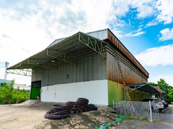 For RentWarehousePathum Thani,Rangsit, Thammasat : Call 081-632-0632 Warehouse for rent with office, Soi Phahonyothin 87, Soi Muang Ek, not deep into the alley, very good location, warehouse area 600 square meters / six-wheelers, ten-wheelers can enter / suitable for various businesses