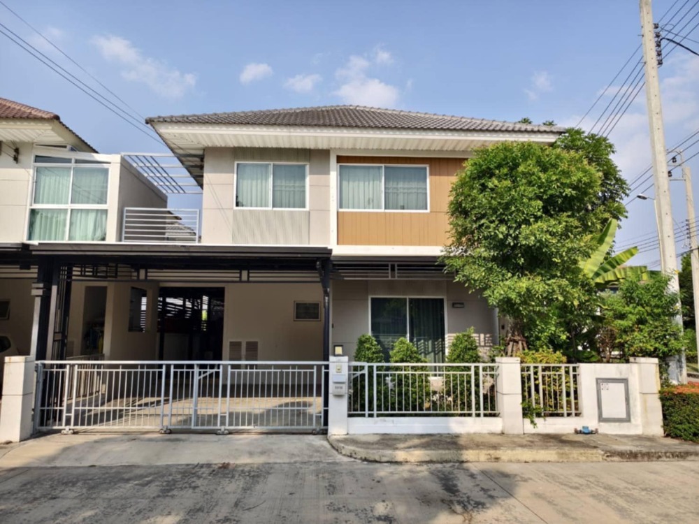 For SaleHouseNonthaburi, Bang Yai, Bangbuathong : Selling cheap‼️ 2-storey twin house. Large size, corner unit.... Perfect Park-Ratchapruek. Perfect Park Ratchapruek, area 36.60 sq m., 3 bedrooms, 3 bathrooms, parking for 2 cars. The front of the house faces south. above