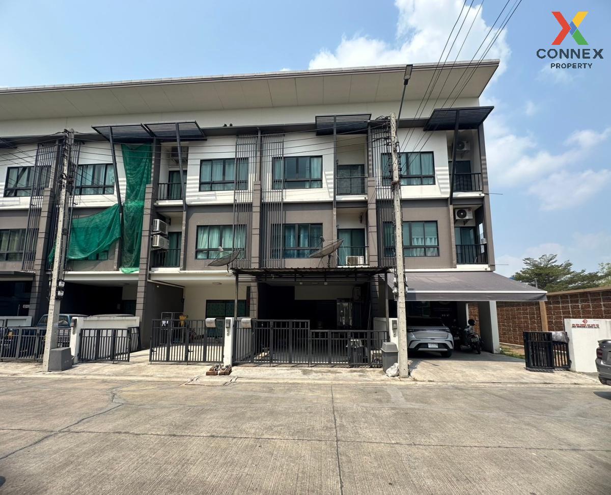 For SaleTownhousePathum Thani,Rangsit, Thammasat : For Sale Townhouse/Townhome  , Casa City Wongwaen-Lamlukka , Bueng Kham Phoi , Lam Luk Ka , Pathum Thani , CX-94261