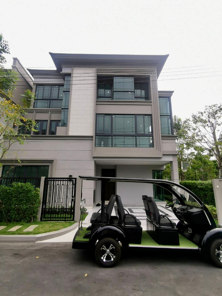 For SaleOnnut, Udomsuk : Classe Sukhumvit 77 (Onnut 21): 40.7sqwah 241sqm. 4bed 4bath 24,000,000 Am: 0656199198