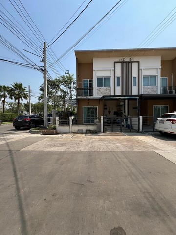 For SaleTownhouseNonthaburi, Bang Yai, Bangbuathong : Townhome for sale, Grand Pleno (Rattanathibet-MRT Bang Phul), 2 floors, 3 bedrooms, 2 bathrooms, area 24 sq m, corner house.