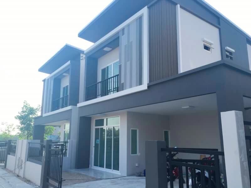 For RentSriracha Laem Chabang Ban Bueng : 3 bedroom semi-detached house for rent, Trio Town Project, Assumption - Sriracha.