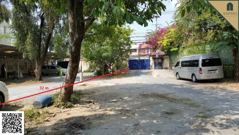 For RentLandSamut Prakan,Samrong : [For Rent] Land on Suk Sawat Road, between Soi 39 and Soi 41