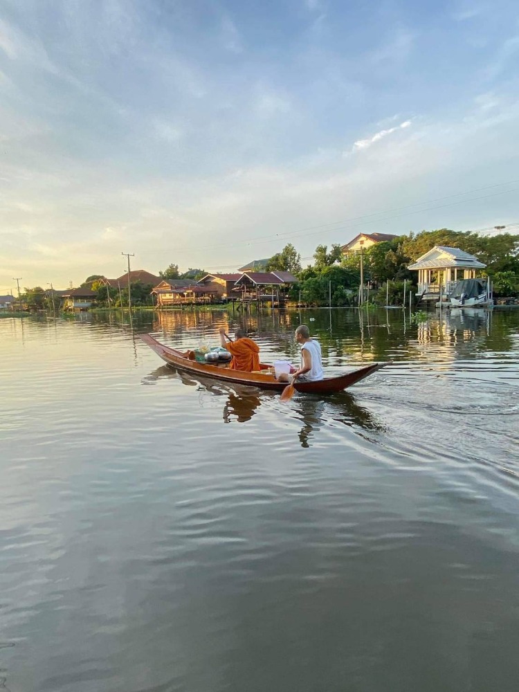 For SaleLandRama5, Ratchapruek, Bangkruai : Land along the Bangkok Noi canal | 2,622 sq.w. | Many new roads into the area | Near The Walk Ratchaphruek 12 minutes, HomePro Ratchaphruek 10 minutes.