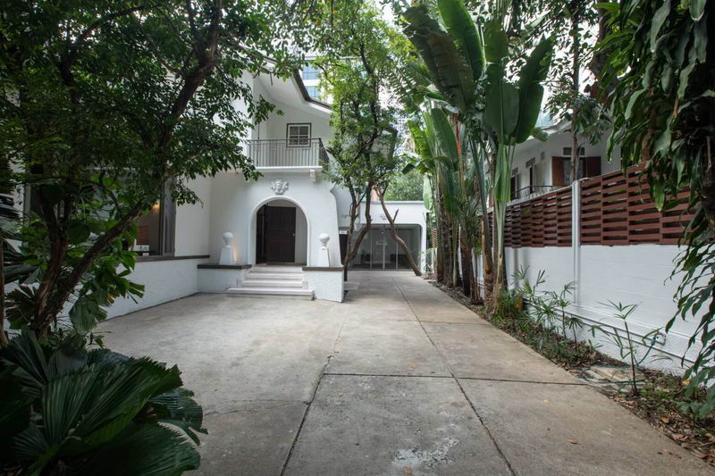 ให้เช่าบ้านวิทยุ ชิดลม หลังสวน : For Rent Bangkok Single House Phloen Chit BTS Phloen Chit Pathum Wan BRE15652