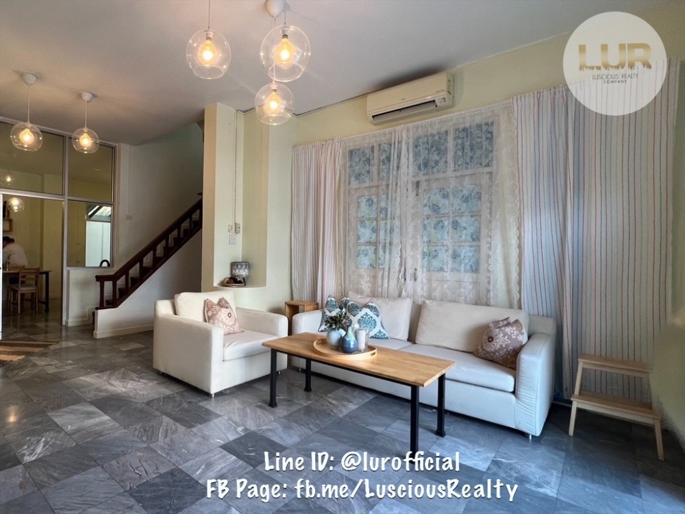 For RentHousePattanakan, Srinakarin : For rent: Vintage house, home office, Srinakarin 24-On Nut 39, 4 bedrooms, 3 bathrooms, 3 parking spaces, 50,000 baht/month.