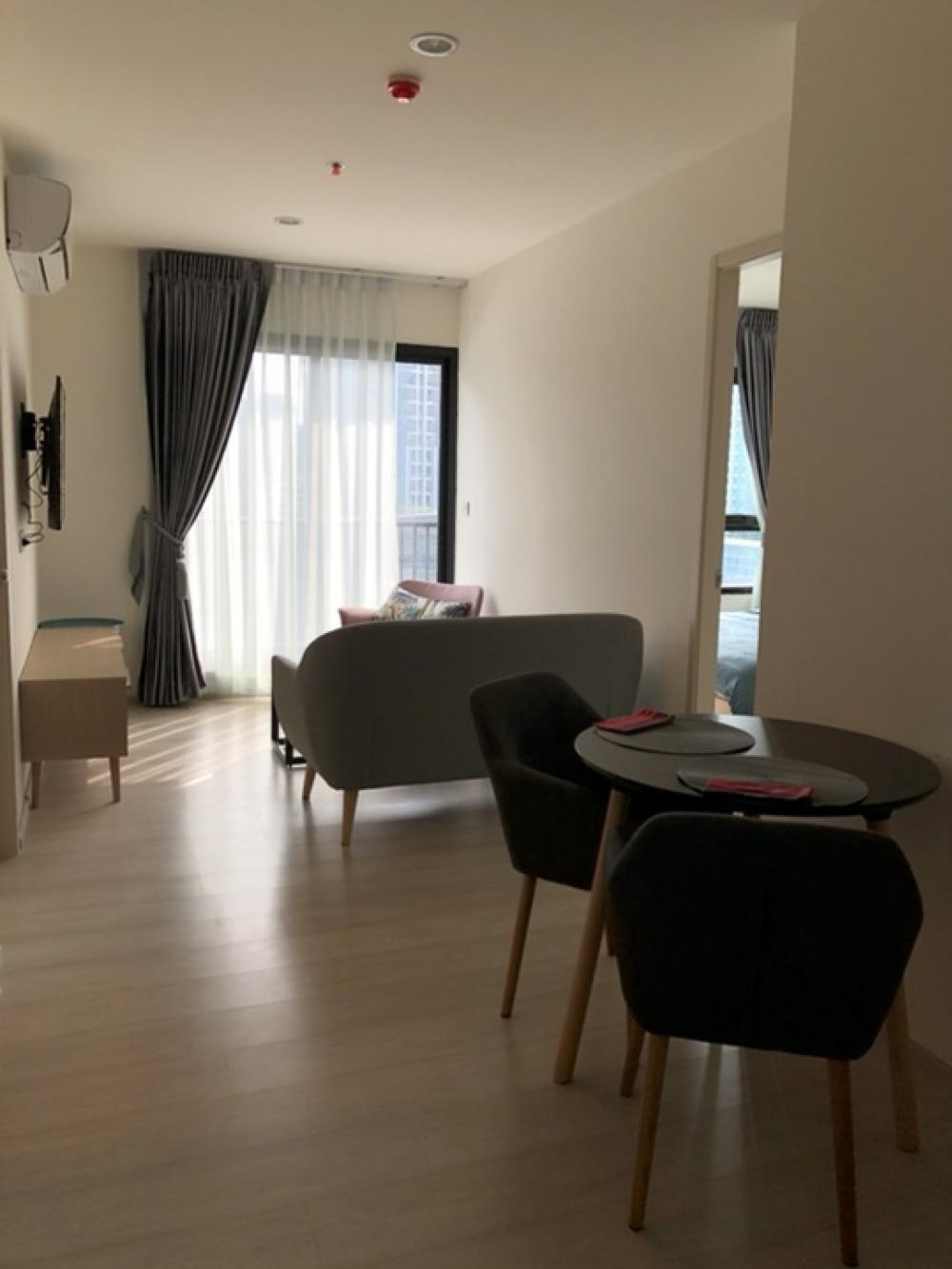 ขายคอนโดพระราม 9 เพชรบุรีตัดใหม่ RCA : Discount Sell or Rent Condo Life Asoke @MRT Phetchaburi, 55 sq.m 2 Bedroom 12th floor Fully furnished, Ready to move in