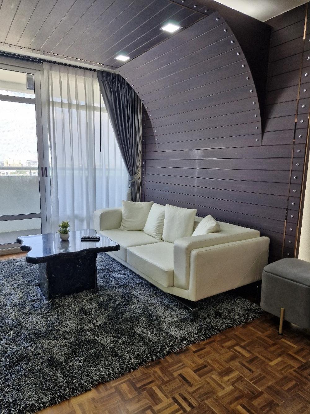 For RentCondoChaengwatana, Muangthong : Condo for rent: Lakeview Victoria, fully furnished.