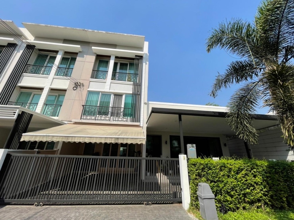 For SaleTownhomePattanakan, Srinakarin : Townhome Baan Klang Muang Rama 9 (Motorway) / 4 bedrooms (for sale), Baan Klang Muang Rama 9 (Motorway) / Townhome 4 Bedrooms (FOR SALE) TP331