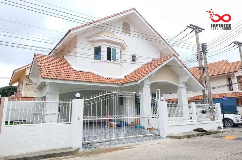 For SaleHousePathum Thani,Rangsit, Thammasat : 2-story detached house for sale, corner house, 50 square meters, AC House Village 4, Lam Luk Ka Road.