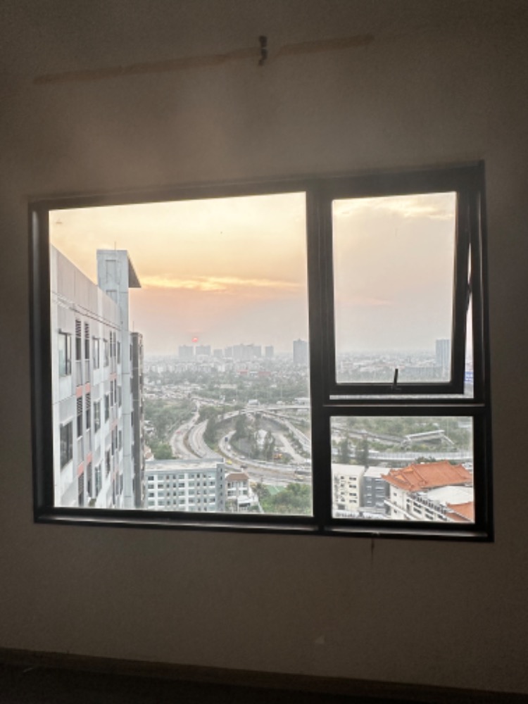 For SaleCondoThaphra, Talat Phlu, Wutthakat : Condo for sale, Aspire Sathorn Taksin (Copper Zone), size 22.68 sq m, top floor, does not block the view.