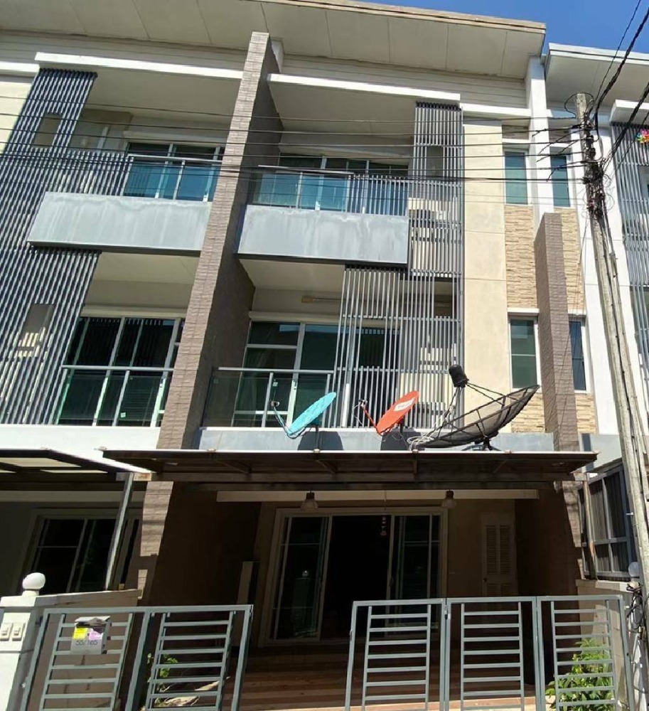 For SaleTownhouseKaset Nawamin,Ladplakao : S2718 3-story townhome for sale, Town Plus Kaset - Nawamin.