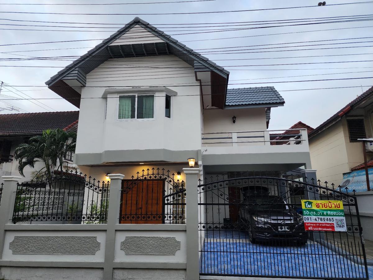 For SaleHousePhutthamonthon, Salaya : 🏡 Hot Deal Alert! Stunning Detached Home in Montolthip Village!