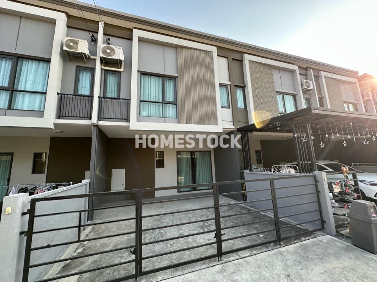 For RentTownhomePathum Thani,Rangsit, Thammasat : 18,000.- Townhome with furniture, Grand Pleno Village, Grand Pleno Phahon Yothin-Vibhavadi, near Bangkok University, near Future Park Rangsit