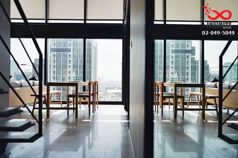 For SaleCondoSilom, Saladaeng, Bangrak : Condo for sale and rent, The Loft Silom, 68 square meters, 15th floor, Pramuan Road.