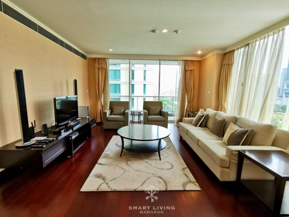 For RentCondoWitthayu, Chidlom, Langsuan, Ploenchit : 📢👇Luxury place walkable to Central Chidlom and BTS, 4 beds, big balcony, fully furnished, ready to move in