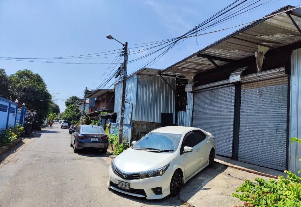 For RentWarehousePinklao, Charansanitwong : Warehouse for rent, Soi Suan Phak 42, Phutthamonthon Sai 1, Soi 57