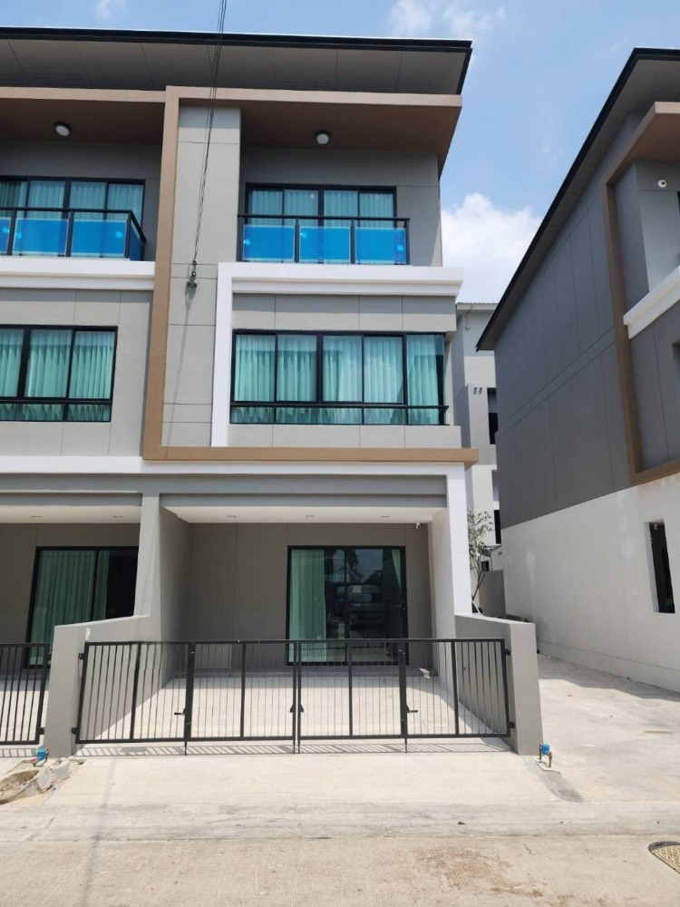 For RentTownhouseNawamin, Ramindra : Townhome for rent, Premium Place Phahonyothin - Ramintra, near Big C Don Mueang (Saphan Mai), just 5 minutes.