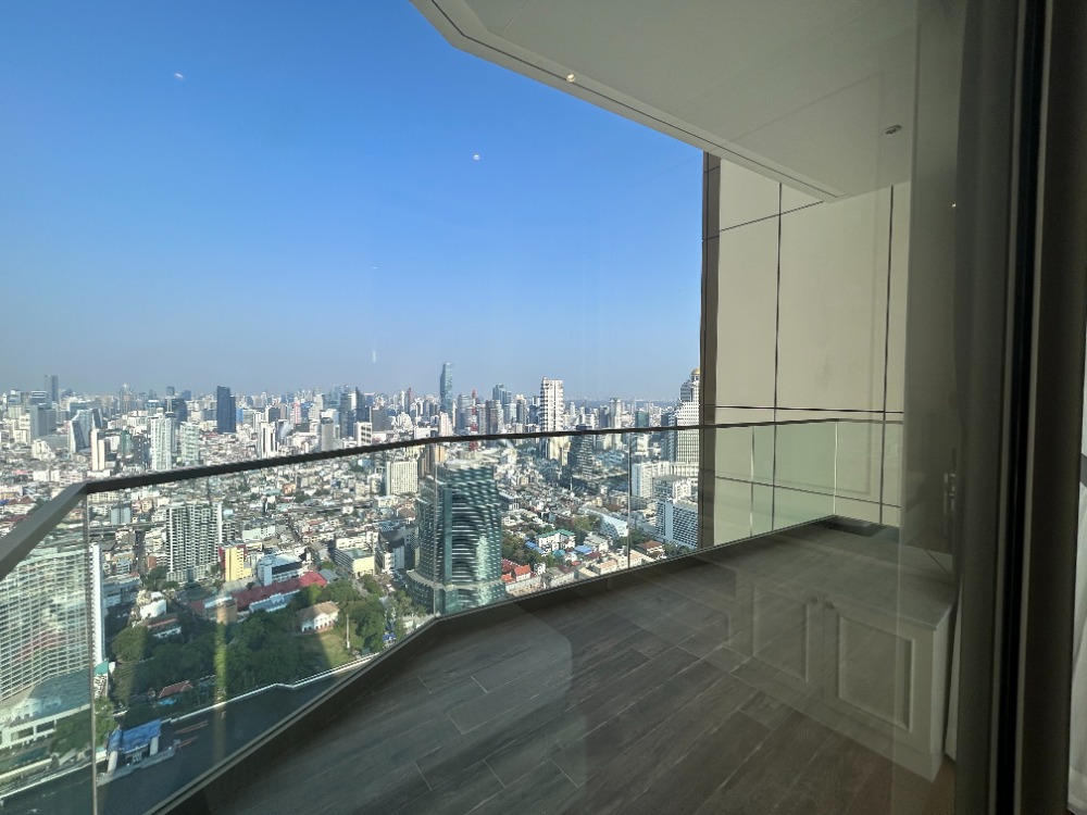 For SaleCondoWongwianyai, Charoennakor : ์Next to ICON SIAM (3 Bedrooms 3 Baths), 146 SQM. High floor, River View. Magnolia Waterfront Residences