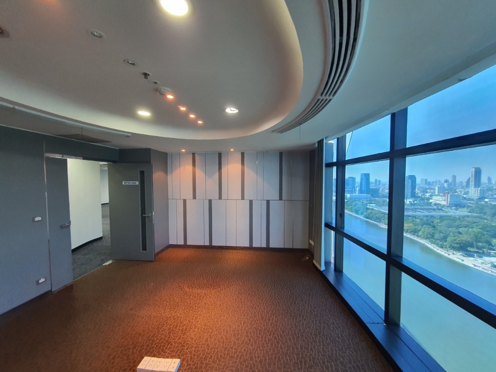 For RentOfficeKhlongtoei, Kluaynamthai : Office for rent, CTI Tower Building, 29th floor, size 324 sq m, 3 year contract.