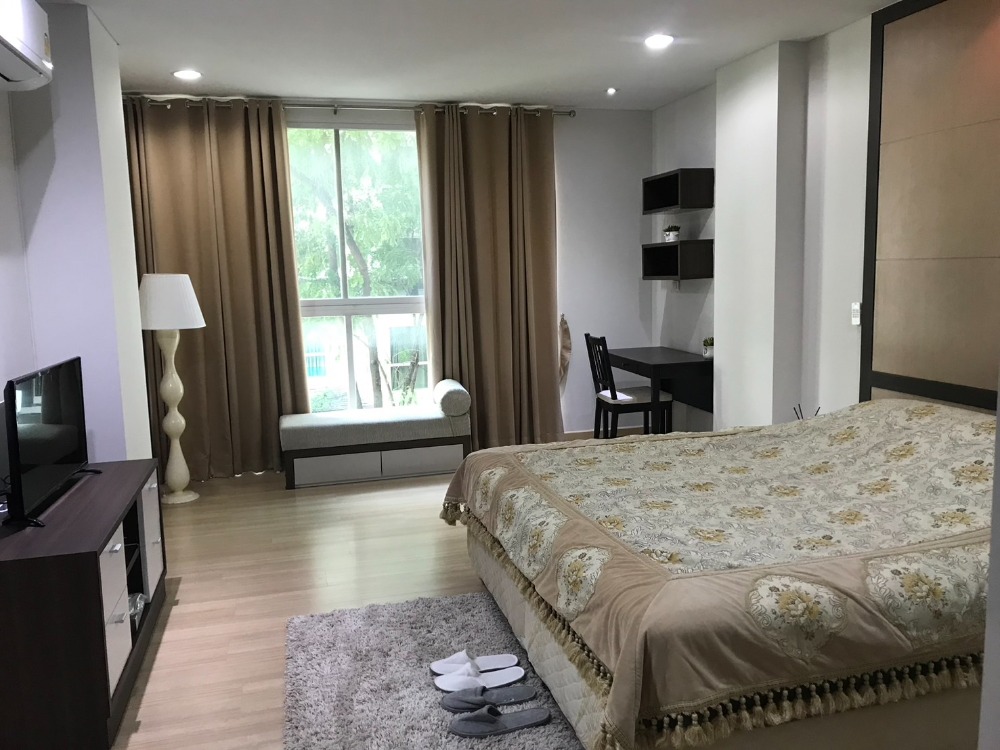 For RentCondoRatchathewi,Phayathai : !! Beautiful room for rent, Condo The Address Phathumwan, near BTS Ratchathewi.