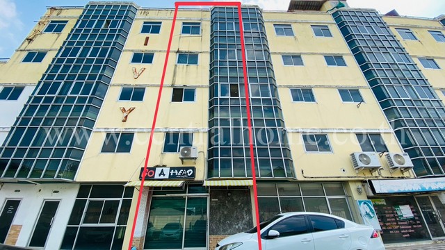 For SaleShophouseNawamin, Ramindra : Commercial building, Makmai, next to Sukhapiban 5 Road, prime location, opposite Wongsakorn Market.