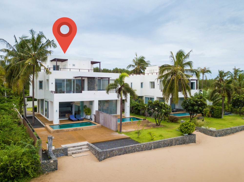 For SaleHouseHuahin, Prachuap Khiri Khan, Pran Buri : Beachfront Modern House For Sale @Kuiburi