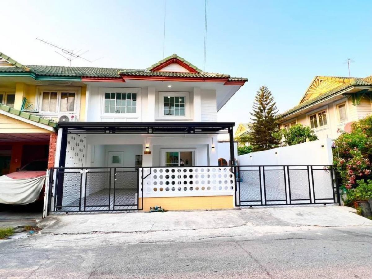 For SaleHousePathum Thani,Rangsit, Thammasat : 2-story twin house for sale, Pruksa Village 12, Rangsit Khlong 3, Khlong Luang, Pathum Thani, Future Park Rangsit. Thammasat Hospital