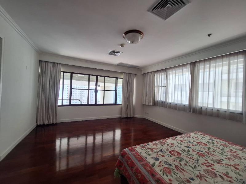 For RentCondoSukhumvit, Asoke, Thonglor : For Rent Le Raffine Sukhumvit24 4 Bedroom 6 Bathroom 404 sqm