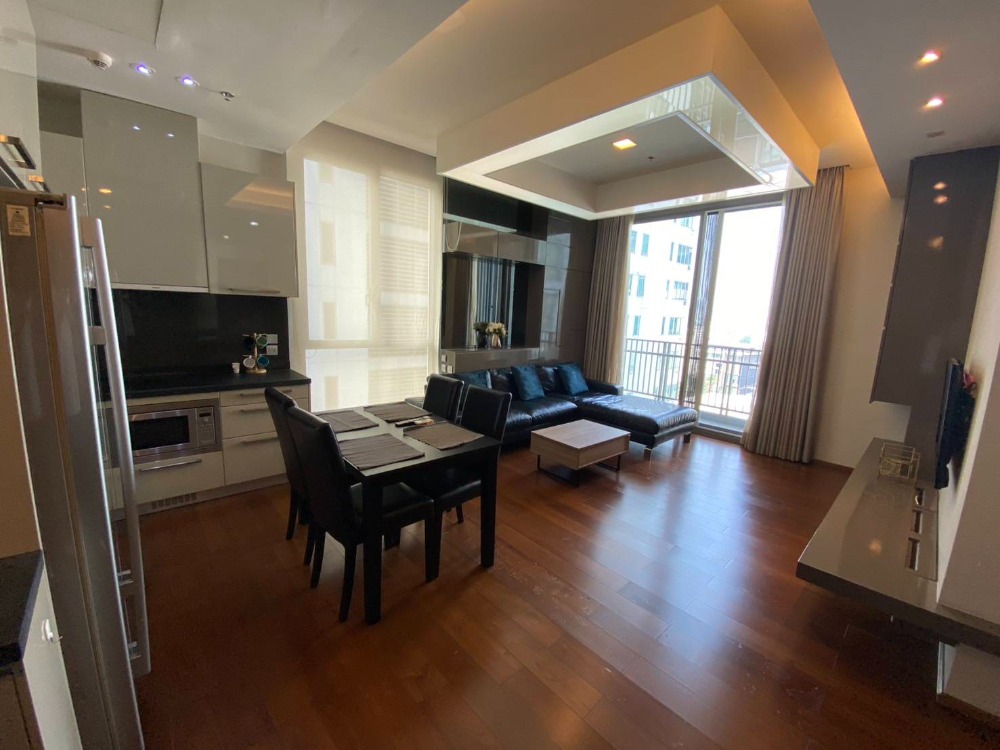 For RentCondoSukhumvit, Asoke, Thonglor : ✨For Rent✨ Condo Quattro by Sansiri. 2 Beds 2 Baths, 80 sq.m. Corner unit, beautiful decorated, high floor. Near BTS Thonglor