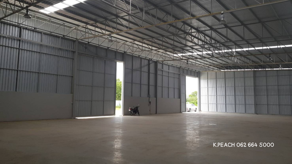 For RentWarehousePattanakan, Srinakarin : Warehouse for rent 960-1,990 sq m. Rural development 3 Near Srinakarin, Romklao, Suvarnabhumi, connected to Krungthep Kreetha. Srinakarin💥 suitable as a distribution center, warehouse, product stock.