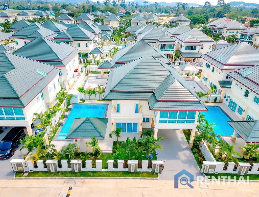 For SaleHousePattaya, Bangsaen, Chonburi : Ready to move in! 5 beds 6 baths luxury villa in Pattaya