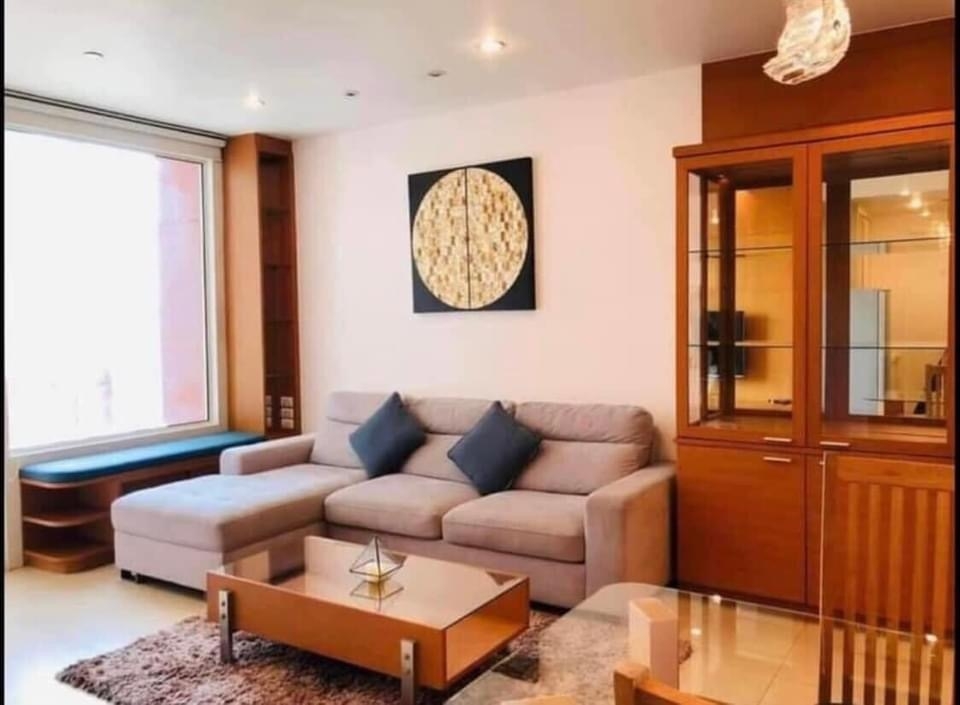 For SaleCondoWitthayu, Chidlom, Langsuan, Ploenchit : S-MHT102  Sale Condo Manhattan Chidlom, 22th Floor, East,  58 sqm., 1 bed 1 bath 7.25 million. 064-959-8900