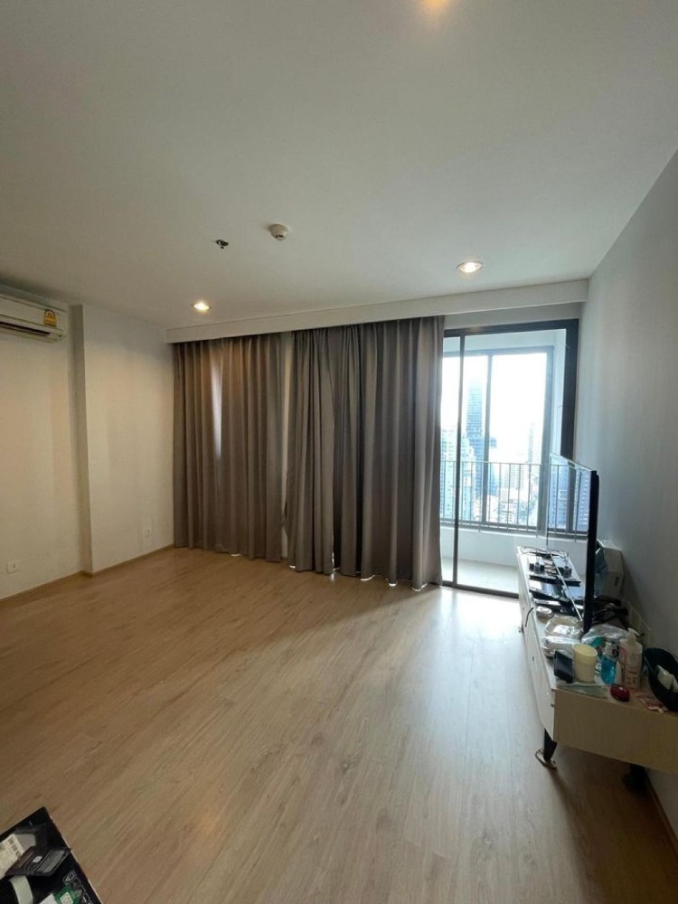 For SaleCondoRatchathewi,Phayathai : For Sale Condo , Ideo Q Ratchathewi , high floor , wide frontage , BTS-Ratchathewi , Thung Phaya Thai , Rat Thewi , Bangkok ,  CX-109792