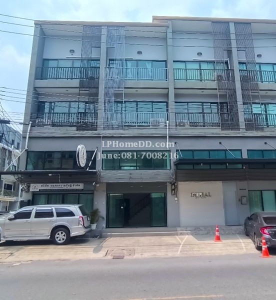 For LeaseholdShophouseRamkhamhaeng, Hua Mak : For sale, 3-story commercial building, The Prime Rama 9-Ramkhamhaeng 21, new building, good location, has parking, ready to move in, building next to the road, convenient travel, townhome.