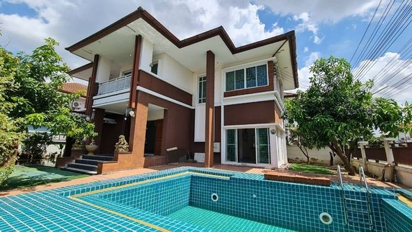 For SaleHouseNawamin, Ramindra : S-PNSPH101 detached house, Phanason Private Home Village, size 101 sq m, 2 floors, front of house facing north. Usable area 230 sq m., 3 bedrooms, 3 bathrooms, 6.3 million. 063-759-1967