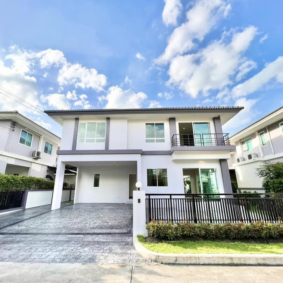 For SaleHousePathum Thani,Rangsit, Thammasat : Beautiful house, newly renovated Life Bangkok Boulevard (Rangsit Khlong 3) 50.3 sq m, 3 bedrooms, 3 bathrooms.