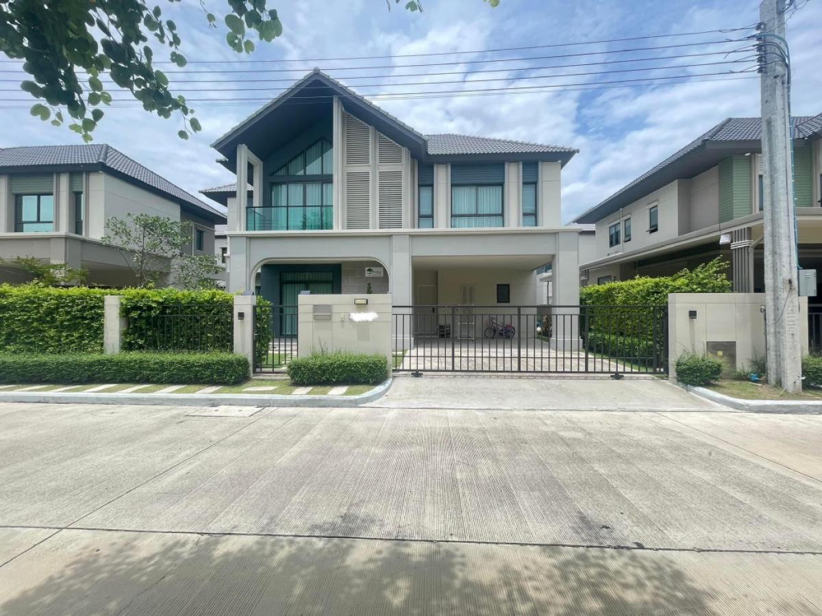 For SaleHouseNonthaburi, Bang Yai, Bangbuathong : Cheapest, luxury single house, fully furnished, garden front plot, front of house does not collide with anyone, Bangkok Boulevard Westgate