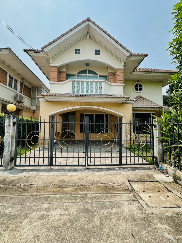 For SaleHouseNonthaburi, Bang Yai, Bangbuathong : Big house, corner plot, best price!! Single house for sale, 70 sq m., 3 bedrooms, 3 bathrooms, Ratchacha Village 2, almost next to the main road Kanchanaphisek. Near Central Westgate