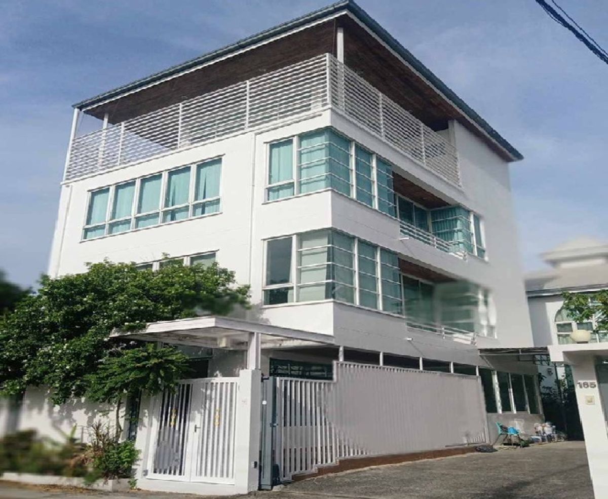 ให้เช่าอาคารพาณิชย์ปทุมธานี รังสิต ธรรมศาสตร์ : For Rent ให้เช่าอาคารสำนักงาน 4 ชั้น ย่านประชานิเวศน์ ใกล้ตลาดบองมาร์เช่ / พื้นที่ใช้สอยอาคาร 240 ตารางเมตร / แอร์ 5 เครื่อง / เฟอร์นิเจอร์สำนักงานบางส่วน / เหมาะเป็นสำนักงาน จดบริษัทได้