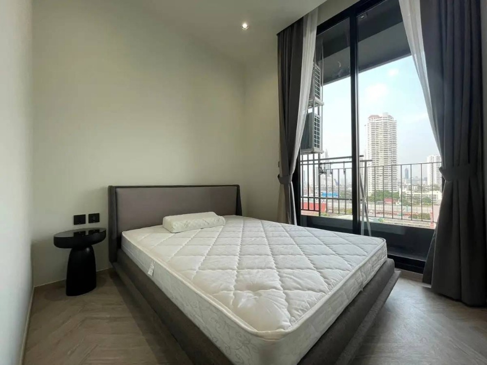 For RentCondoWongwianyai, Charoennakor : Chapter Charoennakhorn Riverside Condo for rent river view