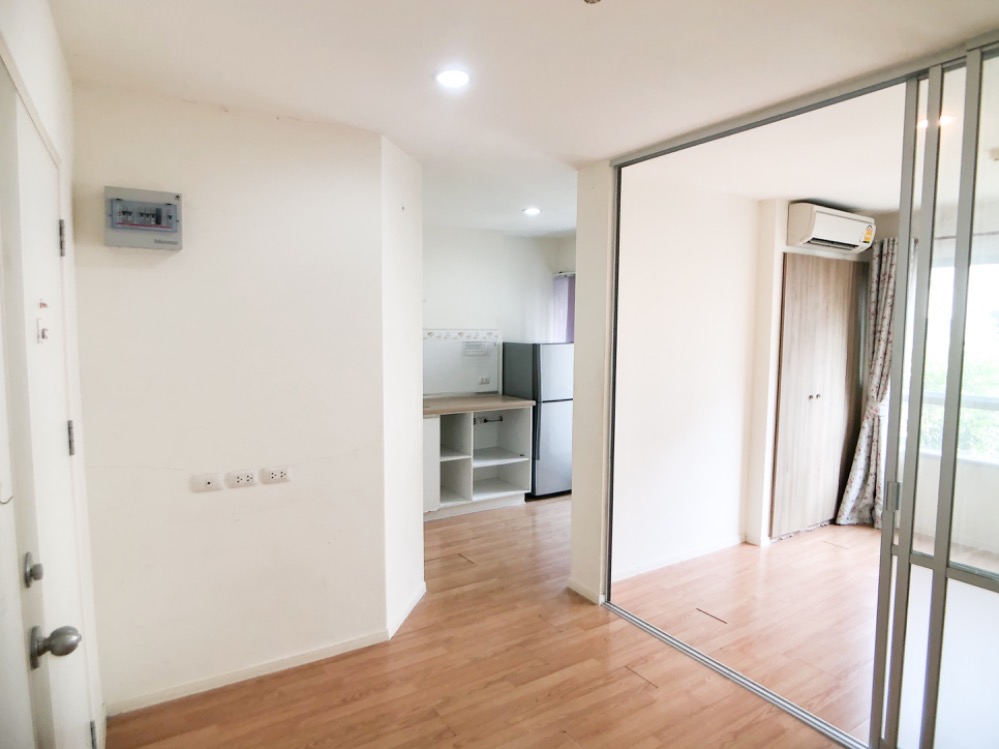 For SaleCondoOnnut, Udomsuk : Condo for sale Lumpini Ville On Nut 46, garden view, good atmosphere, near BTS and the Yellow Line.