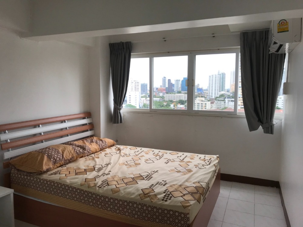 For RentCondoSukhumvit, Asoke, Thonglor : Thonglor Tower fully furnished, 49 square meters.