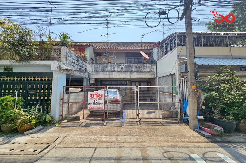 For SaleTownhouseRatchadapisek, Huaikwang, Suttisan : Townhouse for sale, 20 square meters, Huai Khwang location, Soi Pracha Uthit 19. Pracha Uthit Road