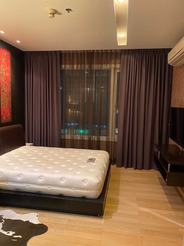 For RentCondoSukhumvit, Asoke, Thonglor : 🍁 For rent Siri @ Sukhumvit Thonglor, size 52 sq m., 1 bedroom, built - in fully furnished, Please contact to see the room at 0993529495