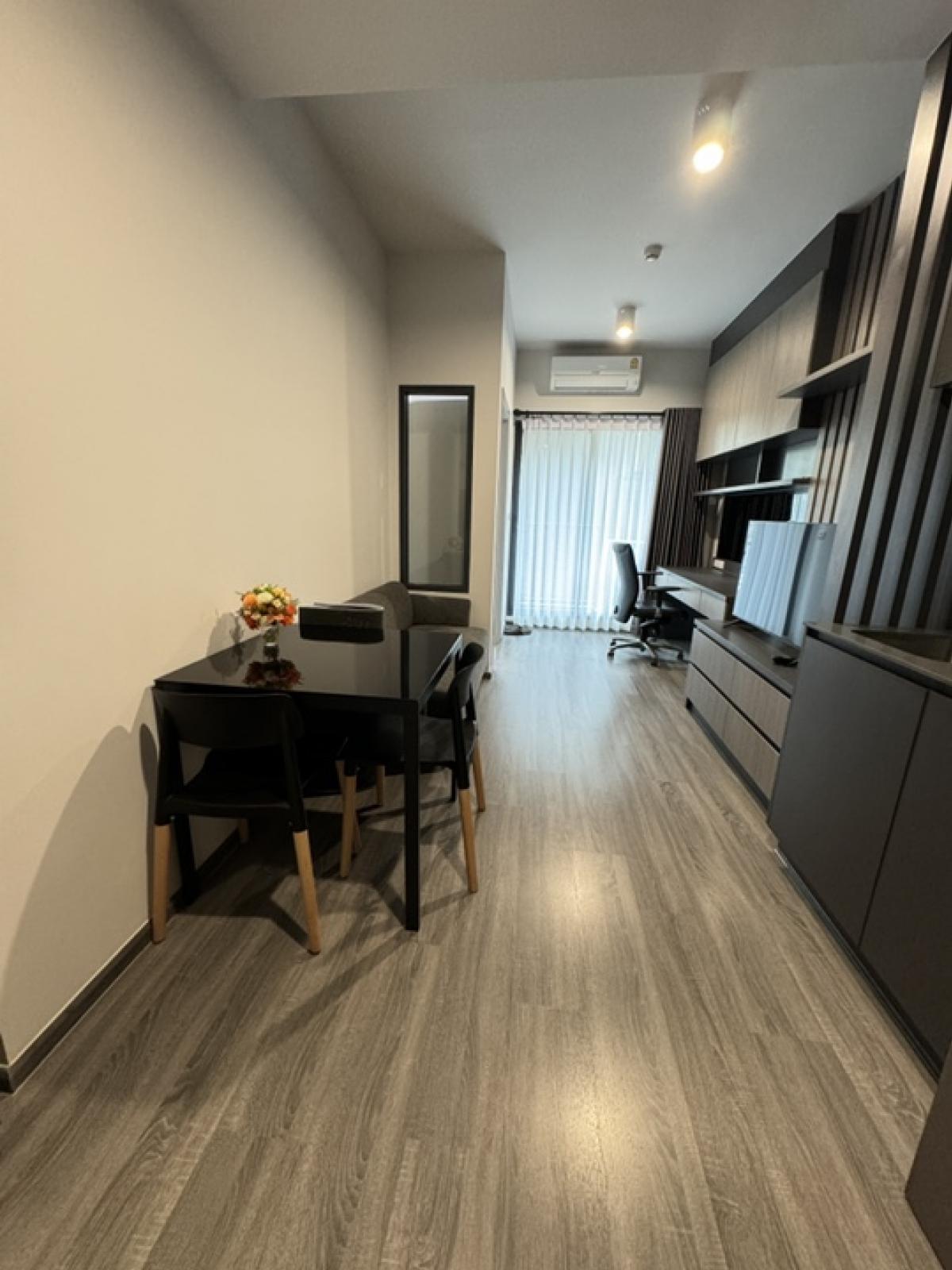 For RentCondoSiam Paragon ,Chulalongkorn,Samyan : For rent: Ideo Chula-Samyan, 1 bedroom, 1 bathroom, 34 square meters, new room, well decorated, very good price…!!!