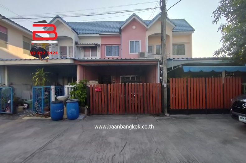 For SaleTownhousePathum Thani,Rangsit, Thammasat : Townhouse Yu Charoen 3 (Khlong 4), area 19.2 sq m., Sawai Pracharat Road, Bueng Lat Sawai Subdistrict, Lam Luk Ka District, Pathum Thani Province.