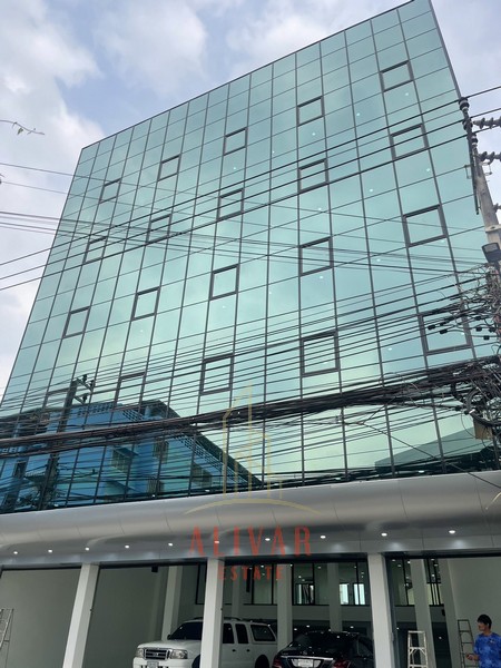 For RentShophouseLadprao101, Happy Land, The Mall Bang Kapi : RB040324 Sell/rent commercial building, 6 floors, newly renovated, very good location, next to the road, Lat Phrao area.