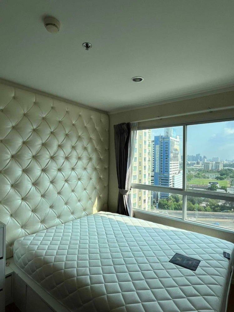 For SaleCondoRama9, Petchburi, RCA : S-LPARK137  Condo for sale Lumpini Park Rama 9-Ratchada, 17th floor, Building A, north side, 30.08 sq m., 1 bedroom, 1 bathroom, 2.4 million. 064-959-8900